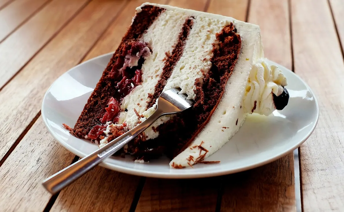 Cricket Ball Wedding Cake: Flavors, Fillings, and Design Guide